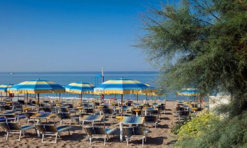 Olimpico Hotel Private Beach (2)